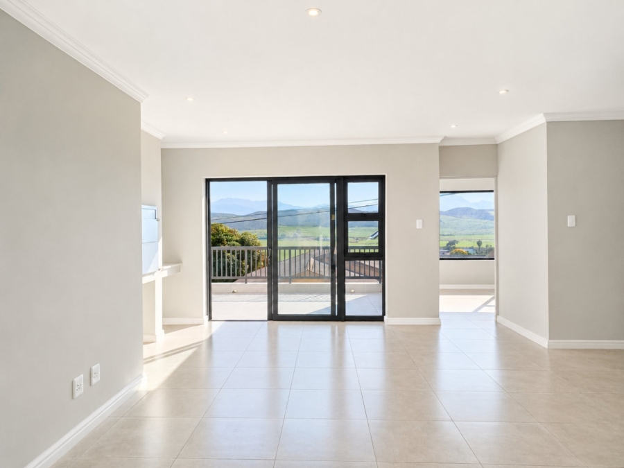 3 Bedroom Property for Sale in Fraaiuitsig Western Cape